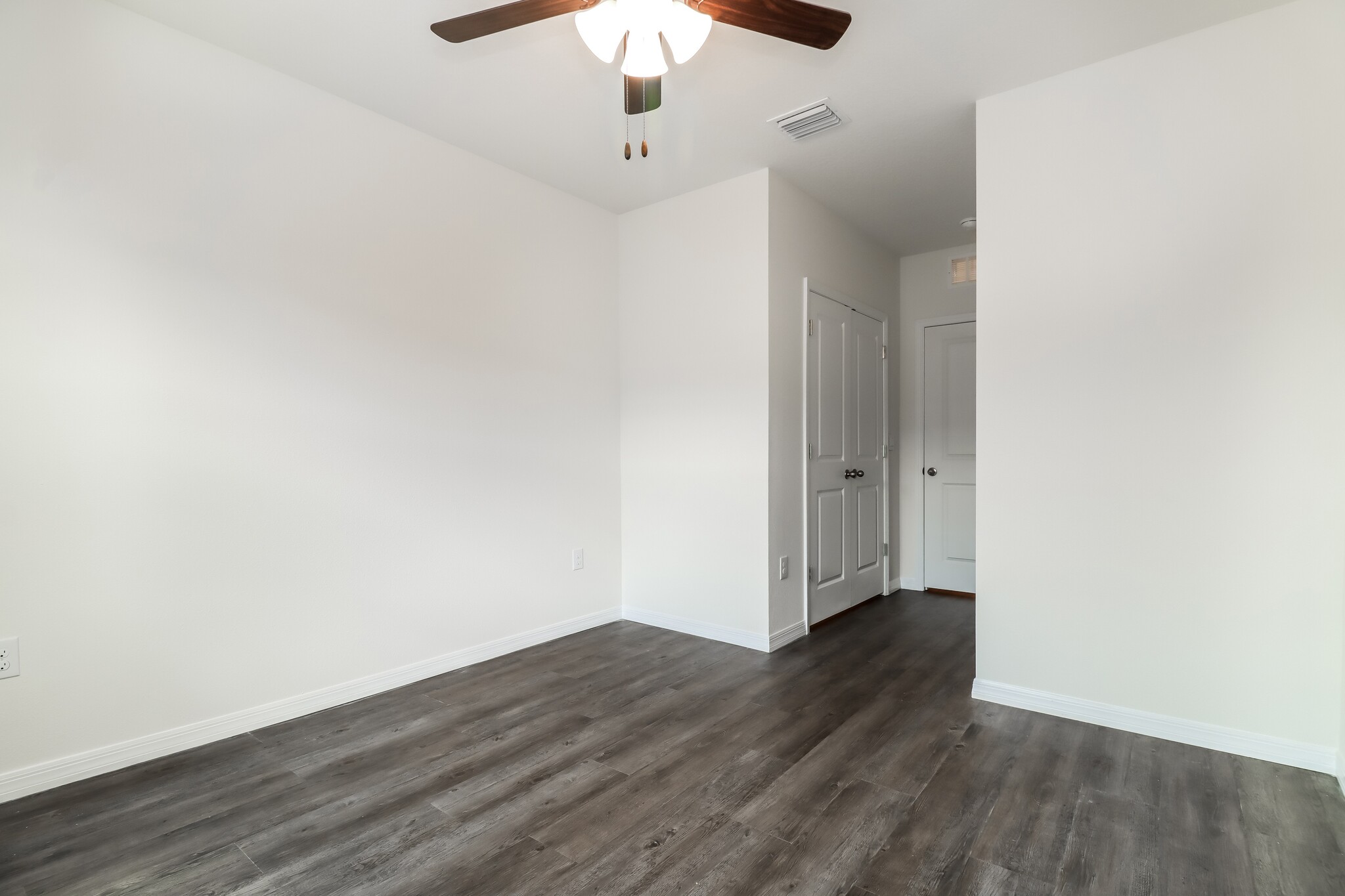 Building Photo - 11857 Mountain Retreat Ln
