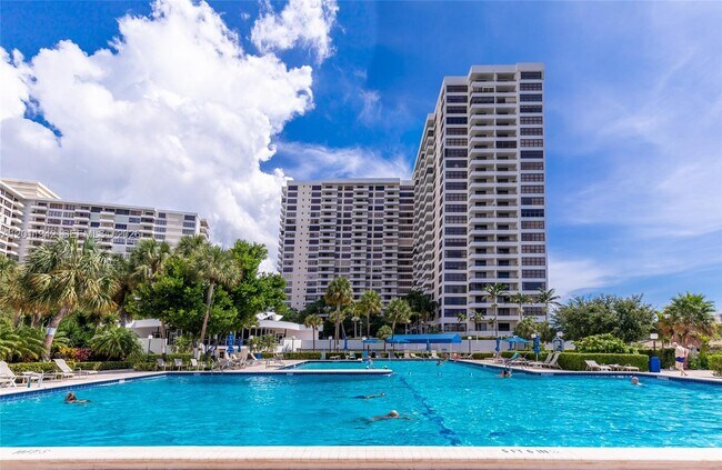 Building Photo - 600 Three Islands Boulevard