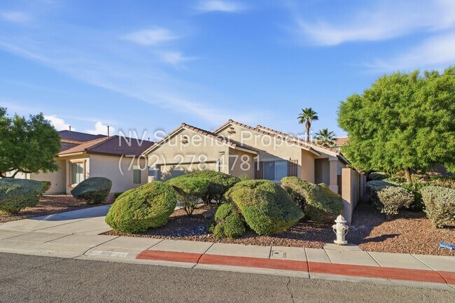 Primary Photo - NW!! Single Story!! New Luxury Vinal Plank flooring!! New Carpet Bedrooms 2 & 3!!! New Interter P...