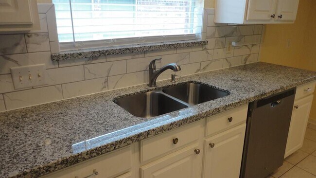Building Photo - 3266 Enchanted Hollow Ln