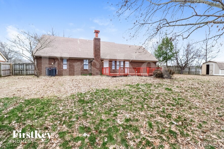 Building Photo - 8093 Cinders Rd
