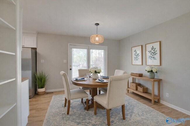 Building Photo - 803 Mead Rd NE