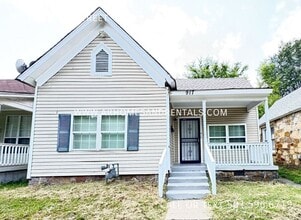Building Photo - 917 Division St