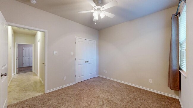 Building Photo - 3805 Silverthorne Ln