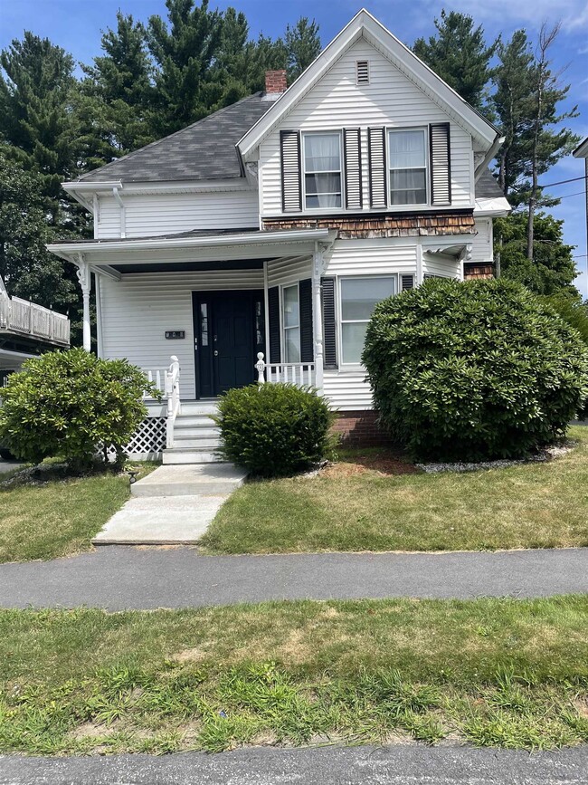 Primary Photo - 721 Belmont St