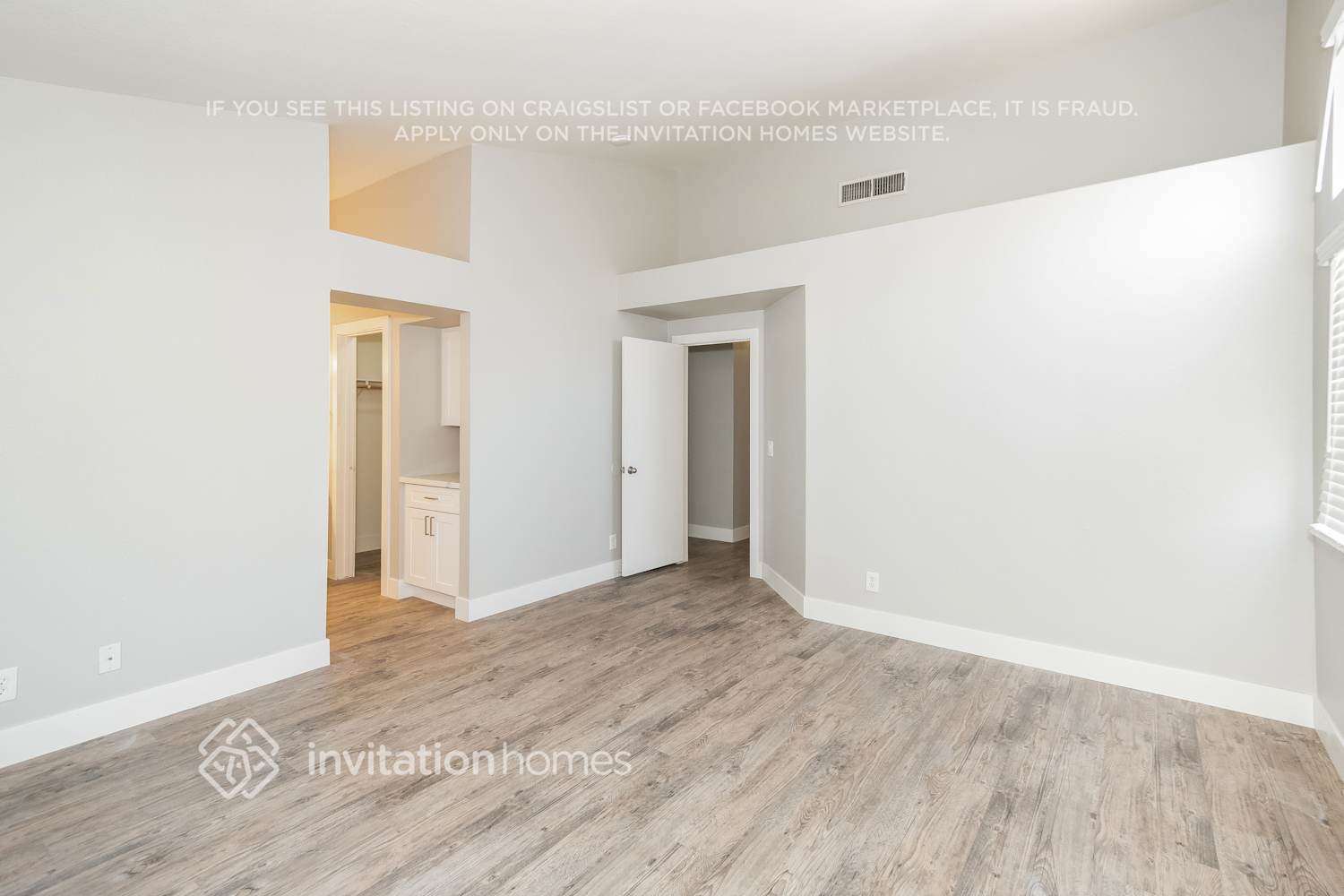 Building Photo - 5881 Cherry Falls Ct