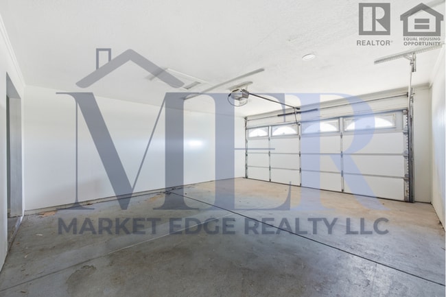 Building Photo - 3Bed/2Bath House at Cactus/ 39thAve! Ready for Immediate Move-In! -- NO HOA! FULLY REMODELED!