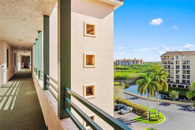 Building Photo - 4830 Osprey Dr S