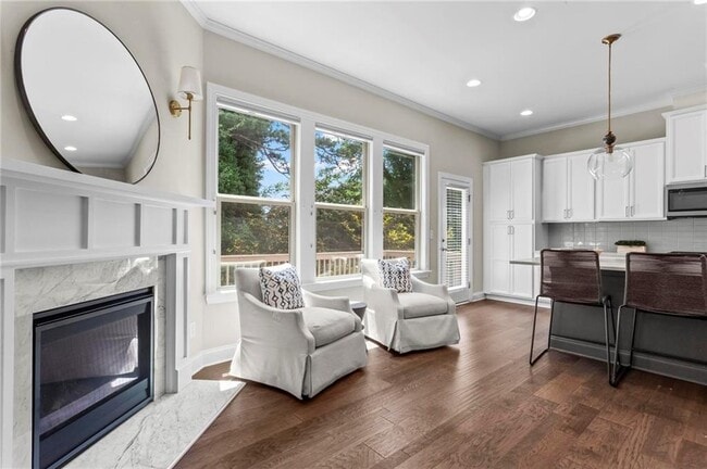 Building Photo - 3159 Rutter Dr