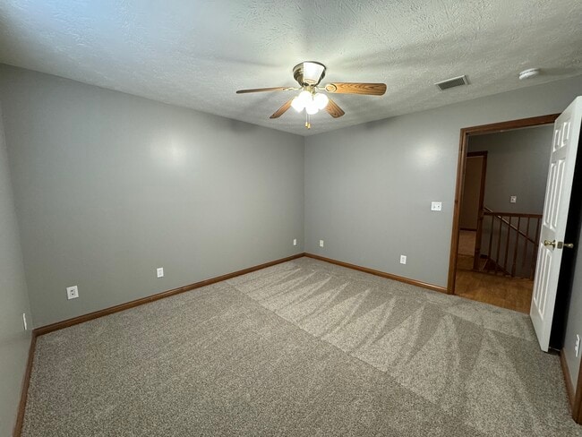 Building Photo - 5357 Midway Dr