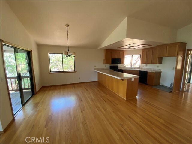Building Photo - 19232 N Shore Ct