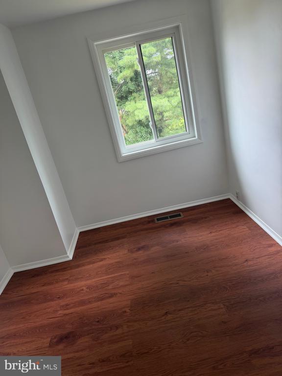 Building Photo - 6581 Sweet Fern