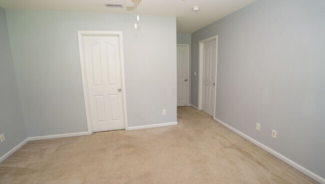 Building Photo - 106 Farmgate Dr