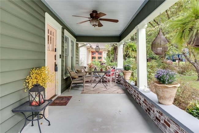 Building Photo - 953 Gilbert St SE