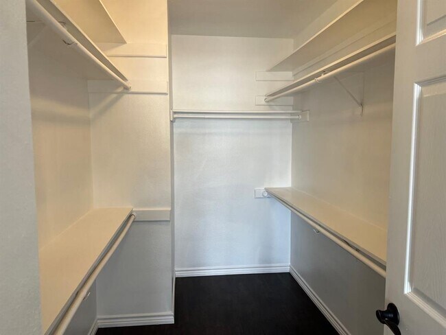 Building Photo - 8003 Catalpa St