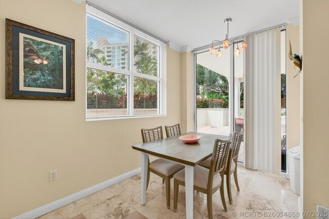 Building Photo - 3700 S Ocean Blvd