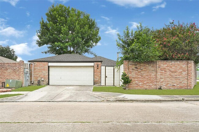 Primary Photo - 8302 Country Wind Ln