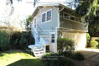 Building Photo - 163 N A St