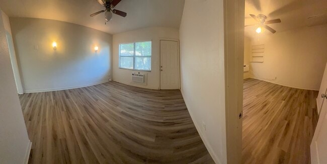 Building Photo - Sunset Suite Apartments