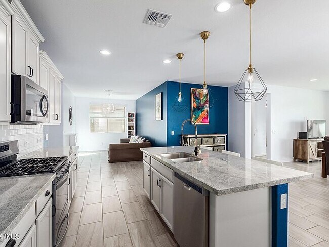 Kitchen - 14579 W Dahlia Dr