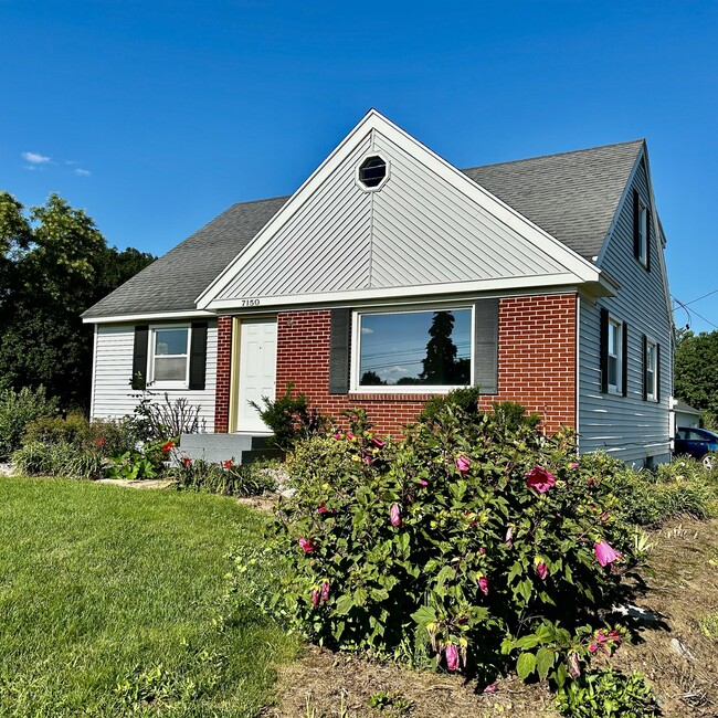 Building Photo - 7150 Clyde Park Ave SW