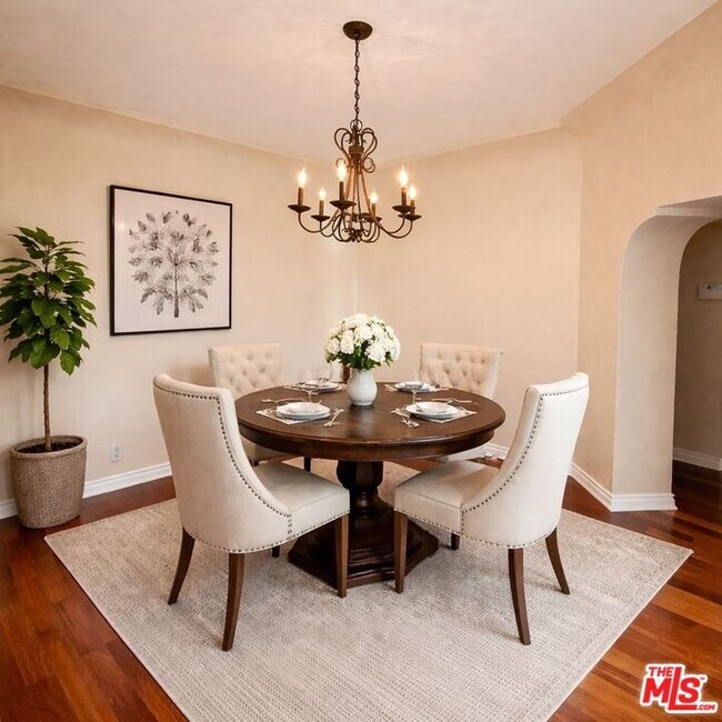 Building Photo - 1227 Ridgeley Dr