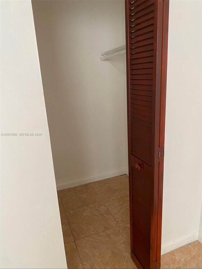 Building Photo - 14201 N Kendall Dr