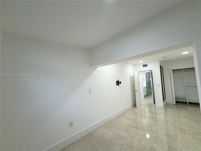 Building Photo - 3768 NE 167th St