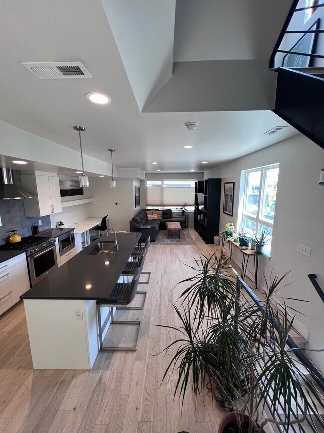 Building Photo - 3278 W Conejos Pl