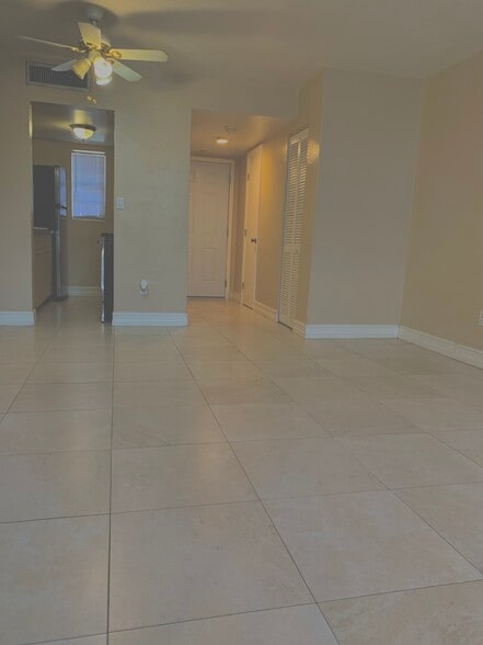 Living Dining Room Area - 10901 N Kendall Dr