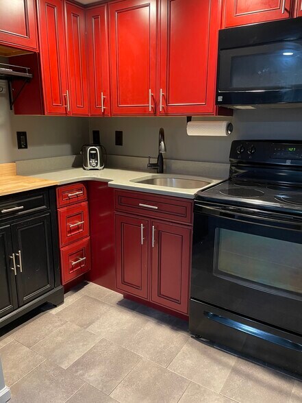 Kitchen - 237 Clarice Blvd