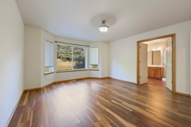 Building Photo - Charming 4-Bedroom Home on Tumwater Hill –...
