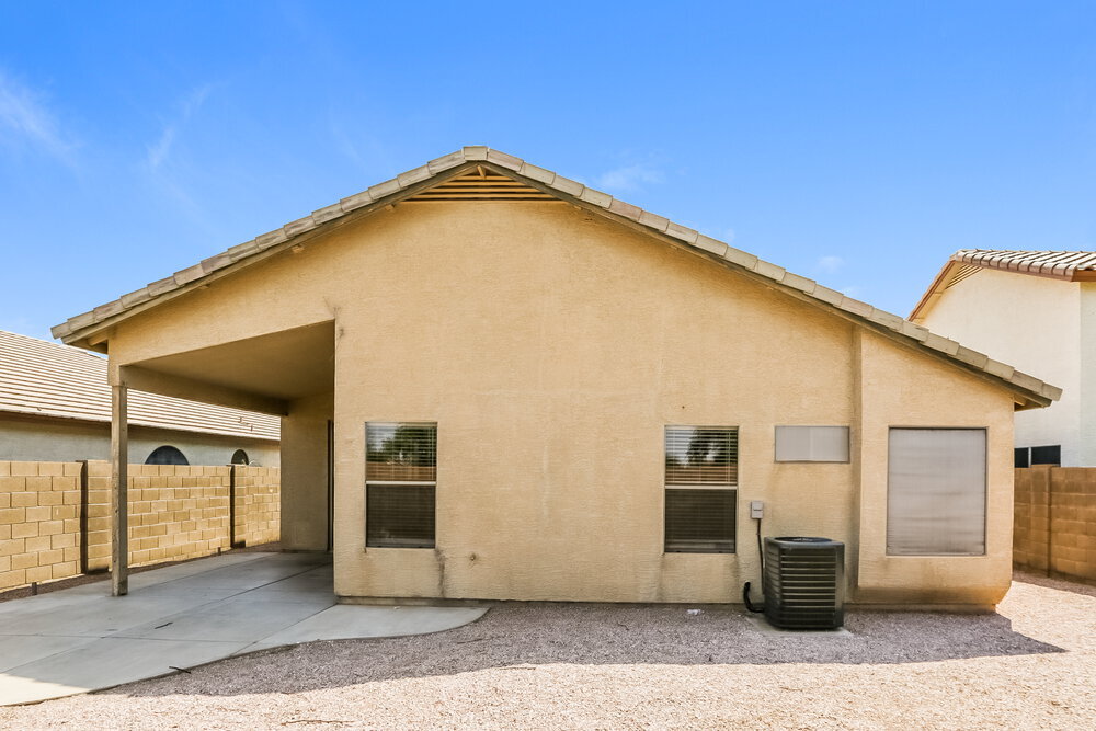 Building Photo - 1058 S Sierra St