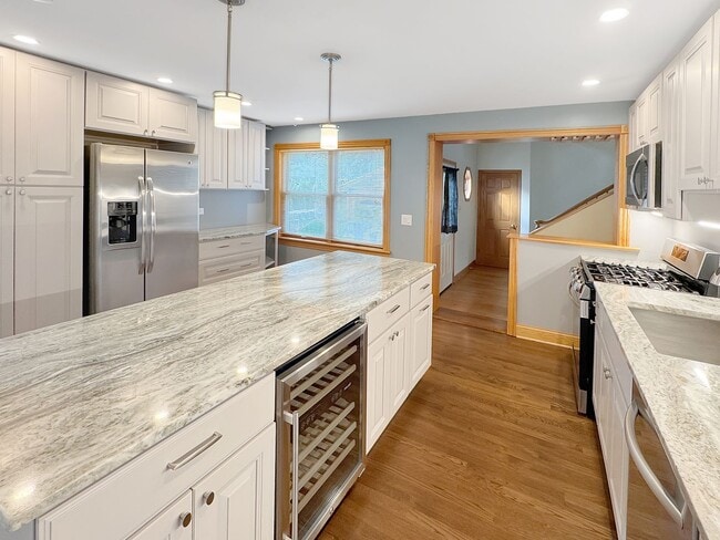 Building Photo - Beautiful 4-Bedroom Home for Rent in Palat...