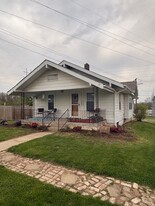 Building Photo - 612 W Cherokee Dr