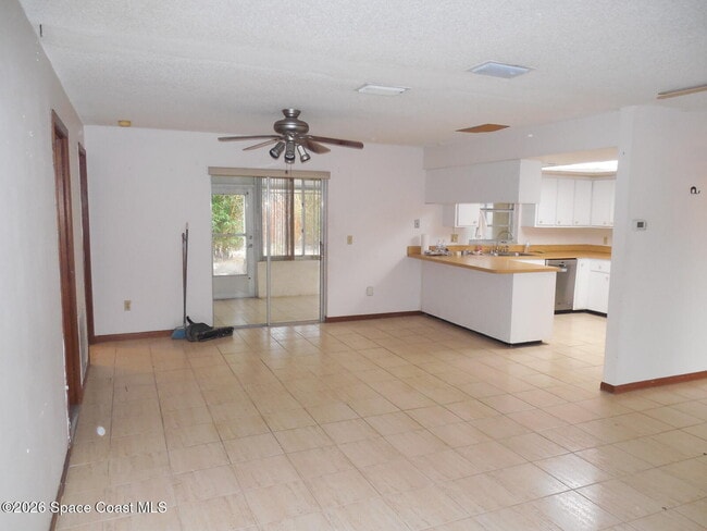 Building Photo - 1492 Autumn Woods Dr