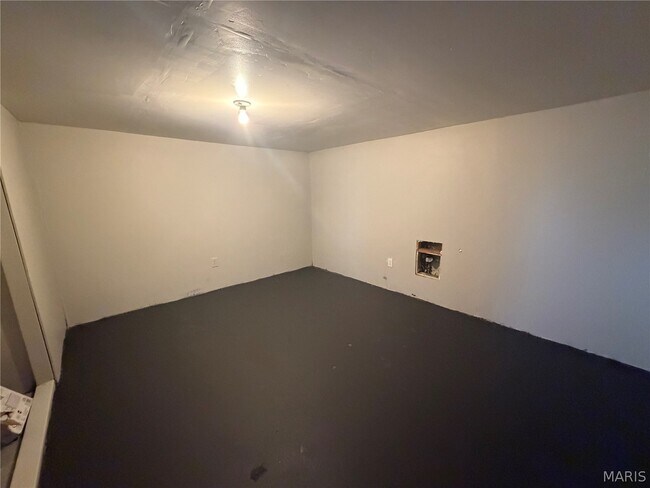 Building Photo - 9413 Corregidor Dr