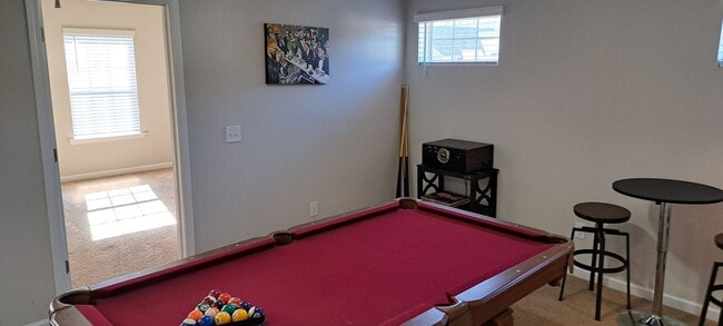 Building Photo - Magnificent Two Story Five Bedroom Home in Northeast Columbia -  Short Commute to Fort Jackson or...