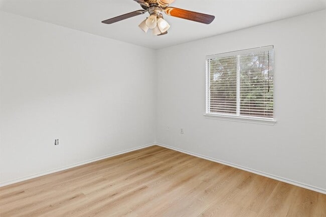 Building Photo - 1509 Coriander Dr
