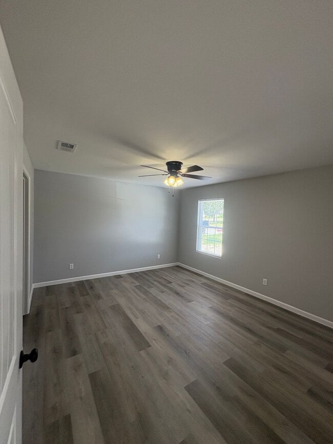 Building Photo - 3 Bed 2 Bath - New Construction Brick Homes