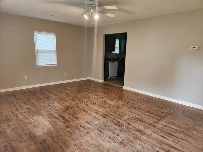 Building Photo - 4608 Princeton Dr