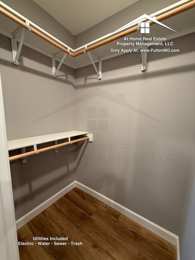 Building Photo - 2610 N Bluff St