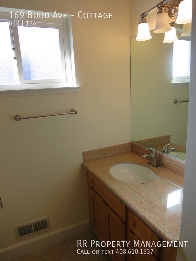 Building Photo - 169 Budd Ave