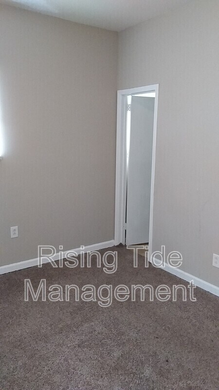 Building Photo - 5502 Mary Munger Rd