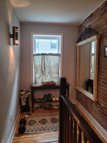 Building Photo - 503 W Lexington St