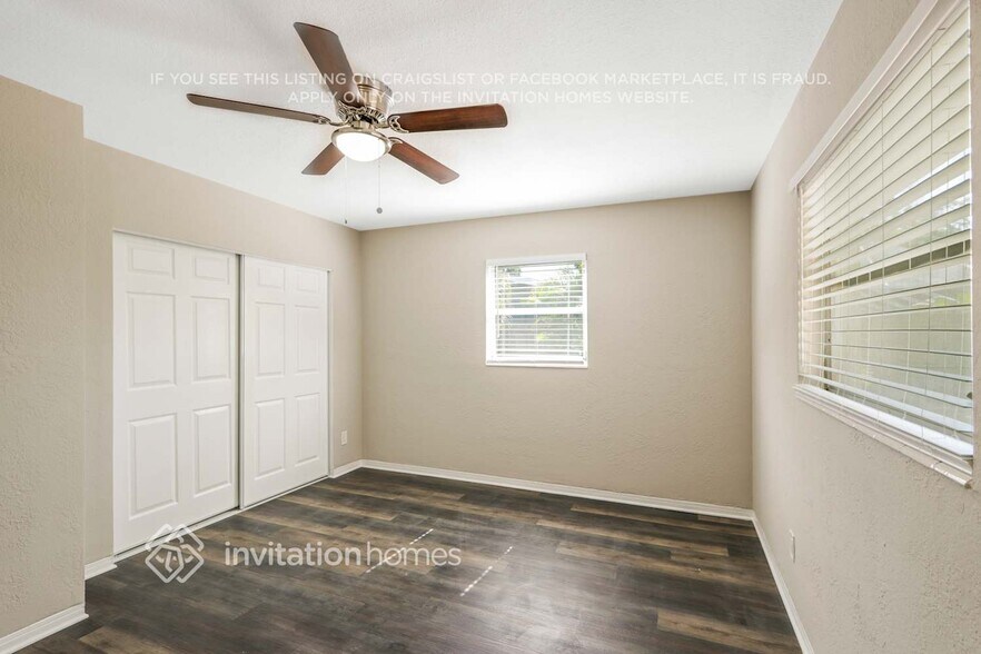 Building Photo - 3944 Porpoise Dr SE