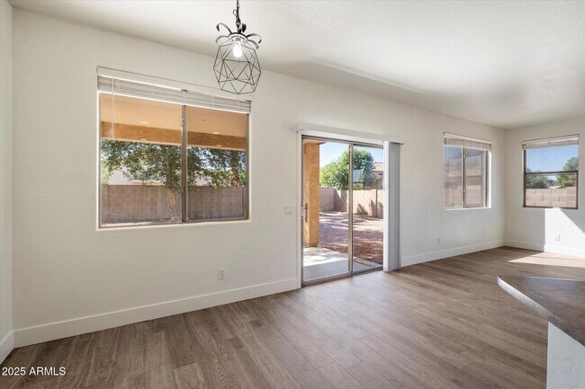 Building Photo - 12565 W Apodaca Dr