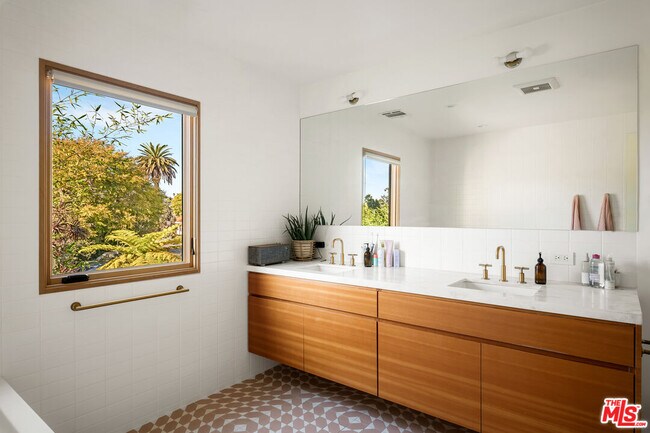 Building Photo - 3631 Wasatch Ave