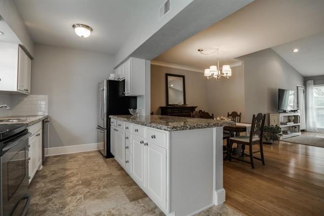 Building Photo - 7736 Meadow Rd