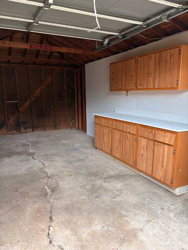 Building Photo - 14024 Irene St